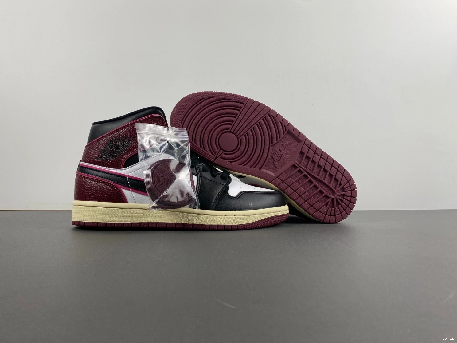 Cheap FQ7818-101 SE Mid - (Women's) Jordan Bordeaux 1 0519